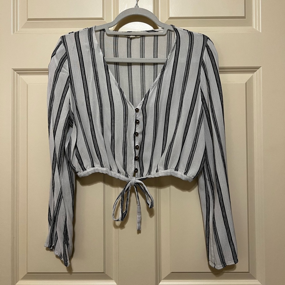 Striped Black and White Button-Up Crop Top with Flowy Sleeves